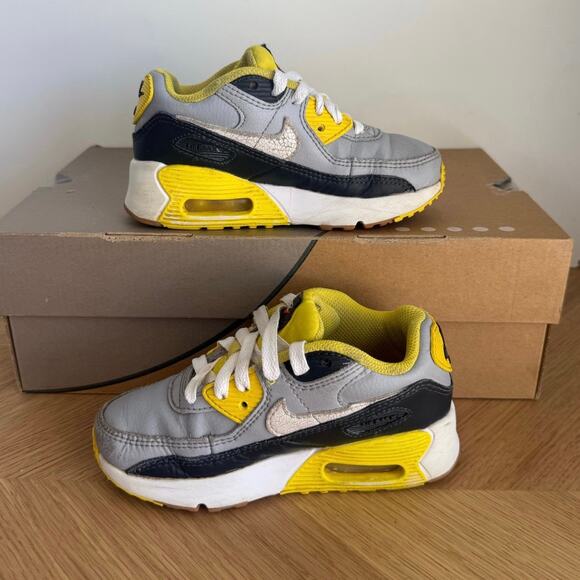 Nike Air Max 90 “Go the Extra Smile” Toddler Sneakers - SZ 11 C - Picture 14 of 16